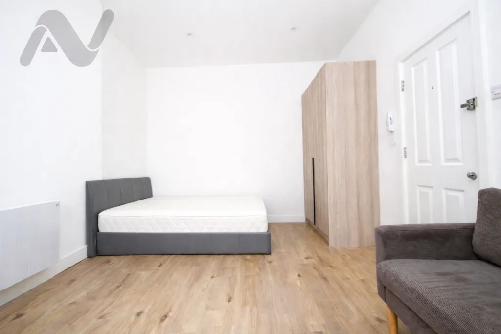 Studio flat for rent
