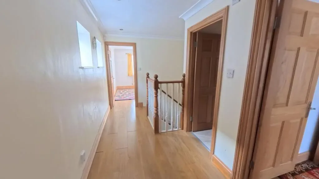 5 bedroom detached house for rent