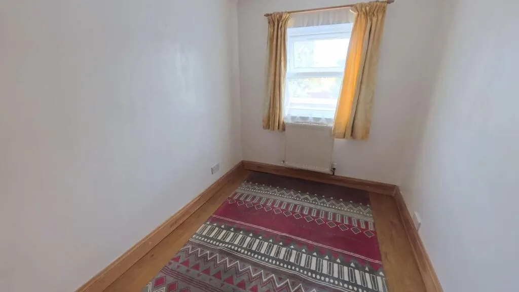 5 bedroom detached house for rent