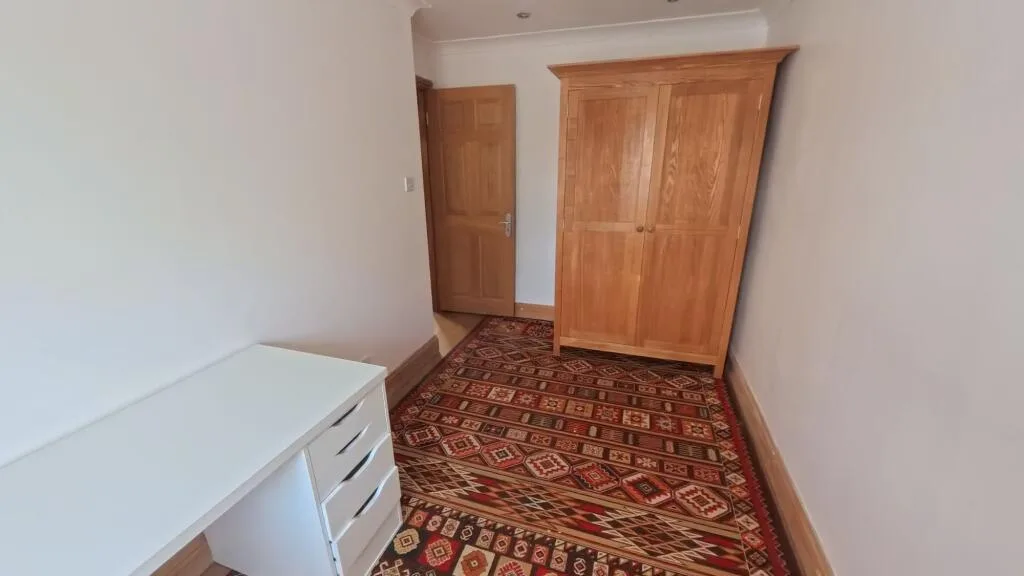 5 bedroom detached house for rent