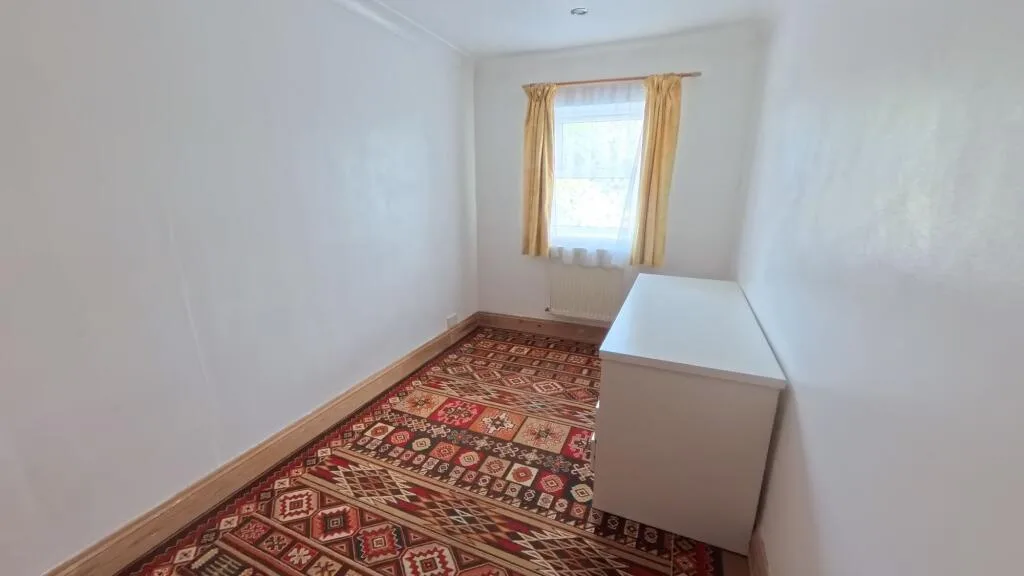 5 bedroom detached house for rent