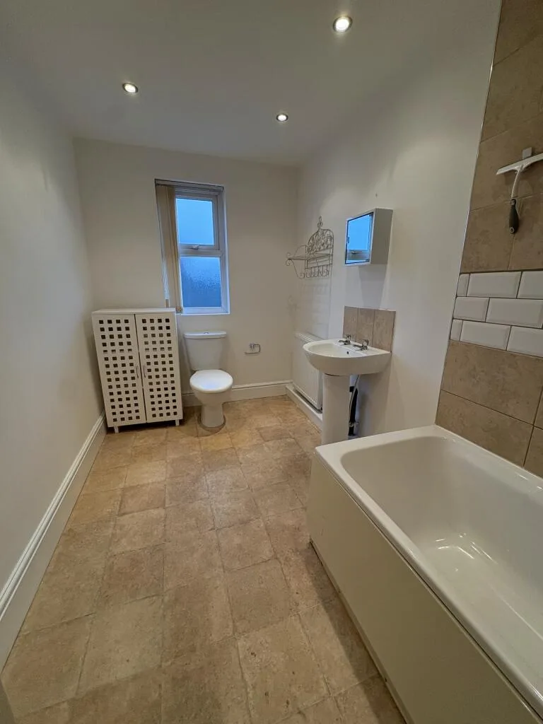 2 bedroom flat for rent