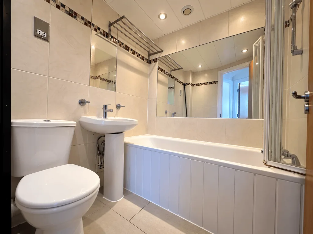 2 bedroom flat for rent