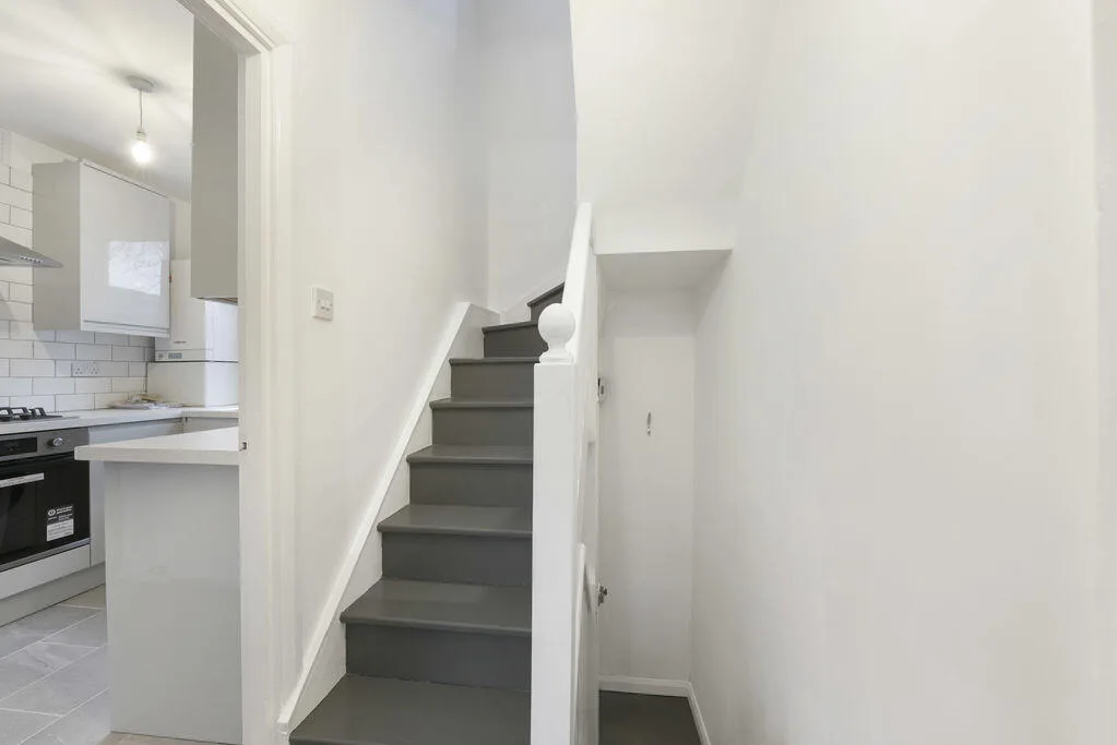 2 bedroom detached house for rent