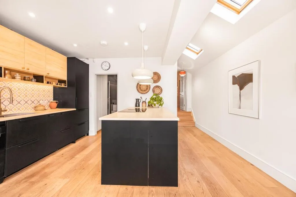 5 bedroom house for rent
