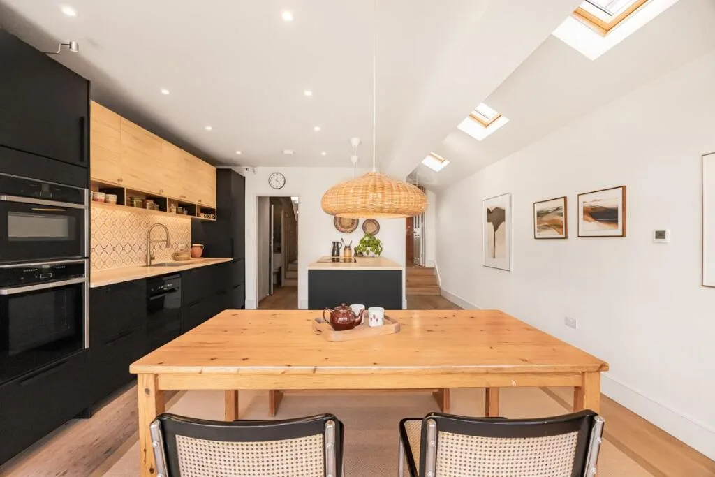 5 bedroom house for rent