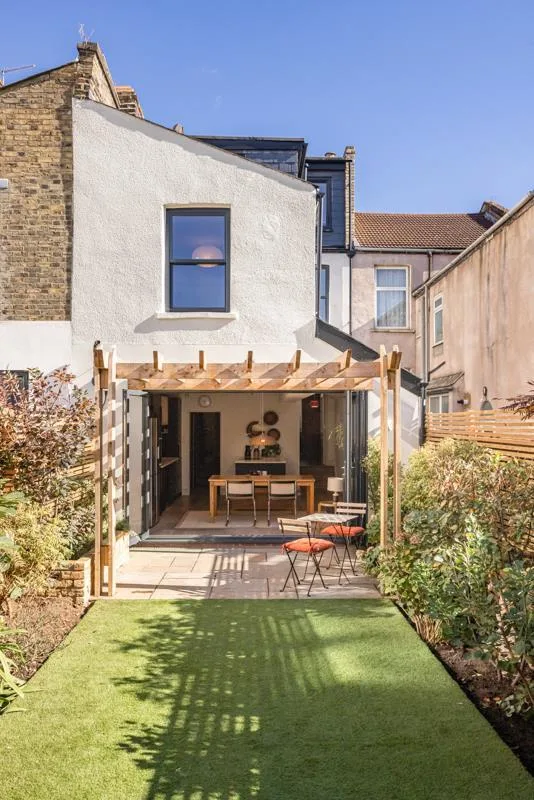5 bedroom house for rent