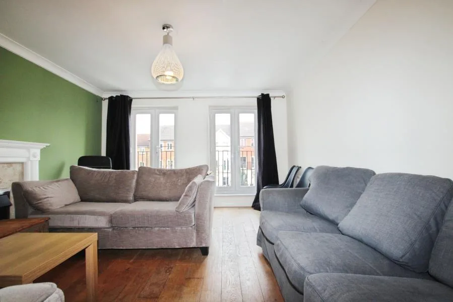 4 bedroom town house for rent