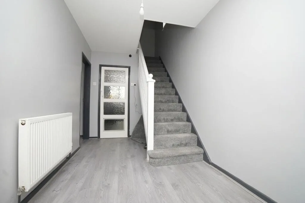 3 bedroom semi-detached house for rent