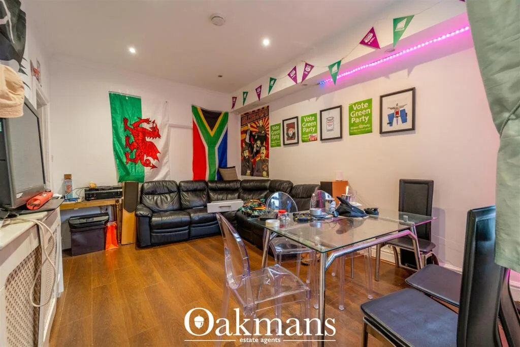 5 bedroom house for rent