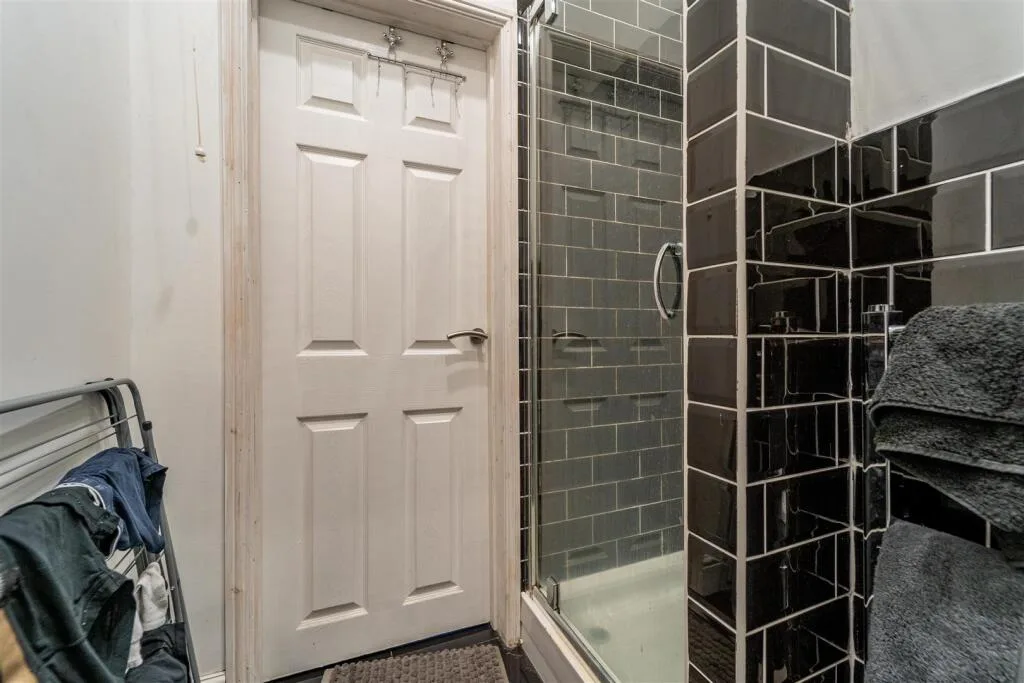5 bedroom house for rent