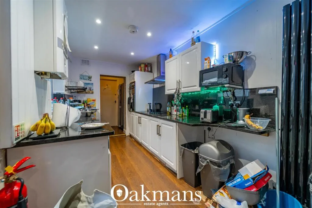 5 bedroom house for rent