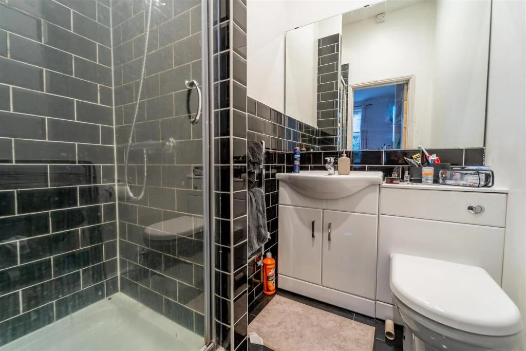 5 bedroom house for rent