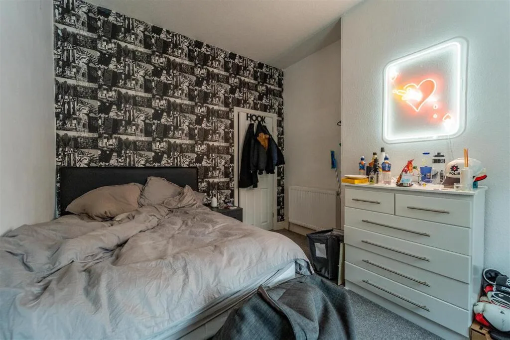 5 bedroom house for rent