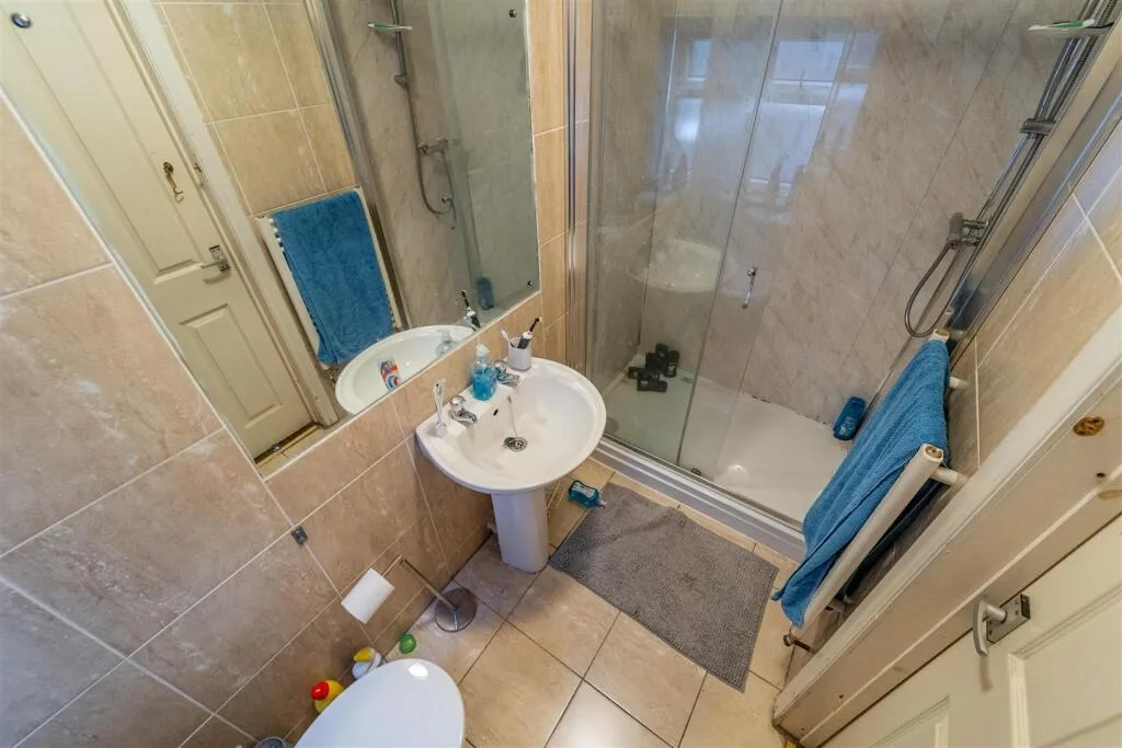 5 bedroom house for rent