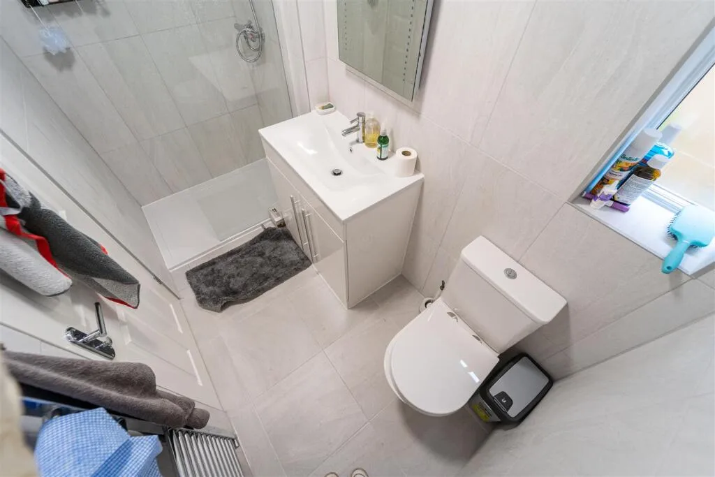 5 bedroom house for rent