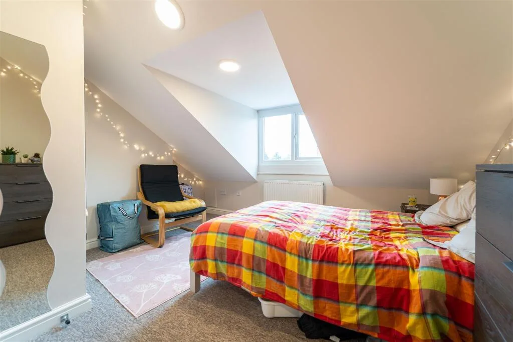 5 bedroom house for rent