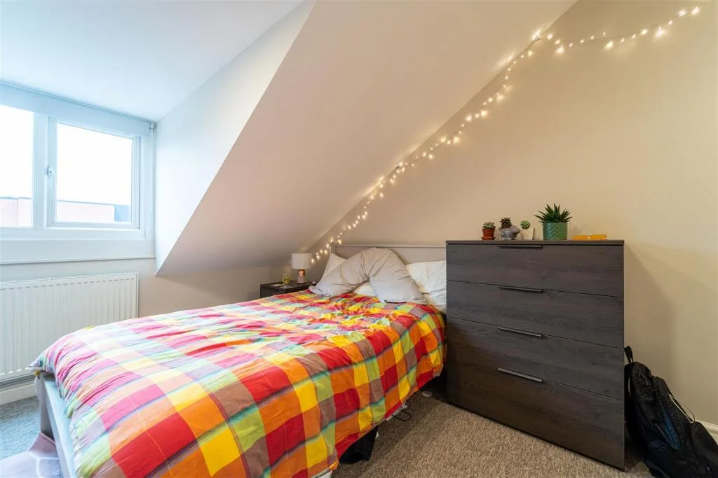 5 bedroom house for rent
