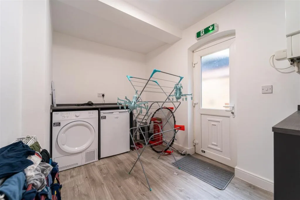 5 bedroom house for rent