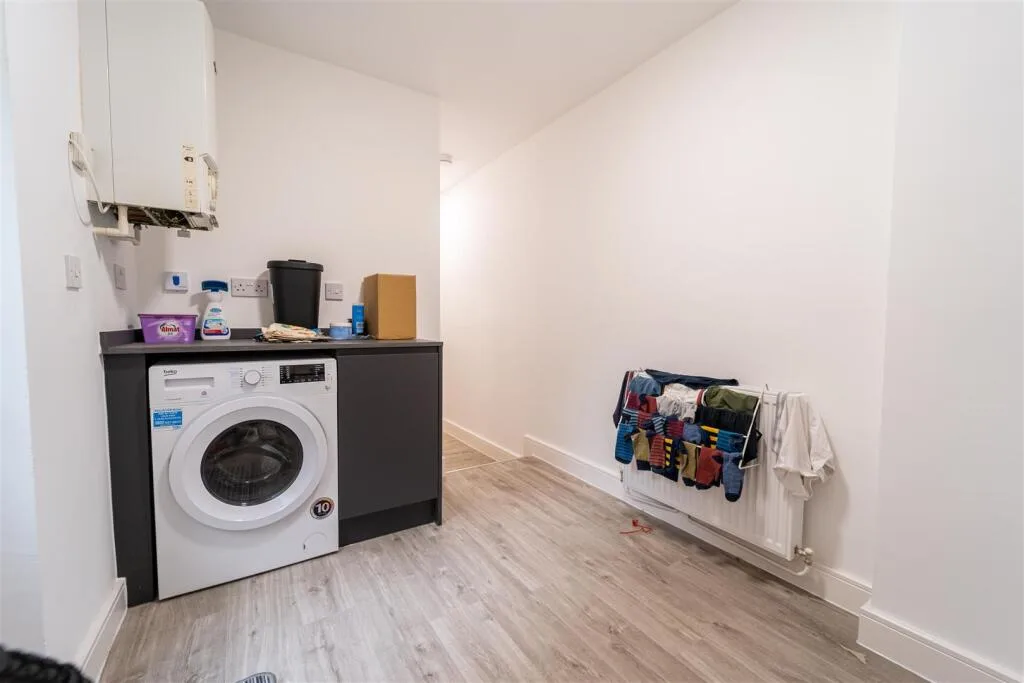 5 bedroom house for rent