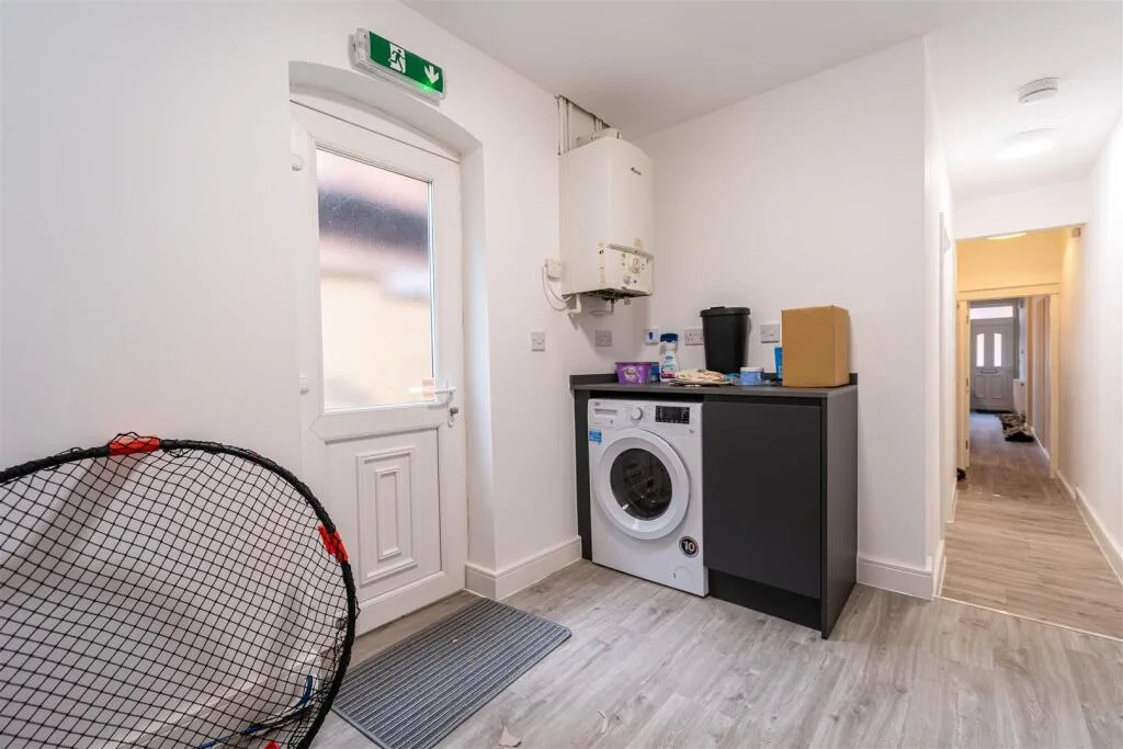 5 bedroom house for rent