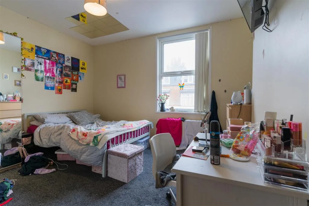 7 bedroom house for rent