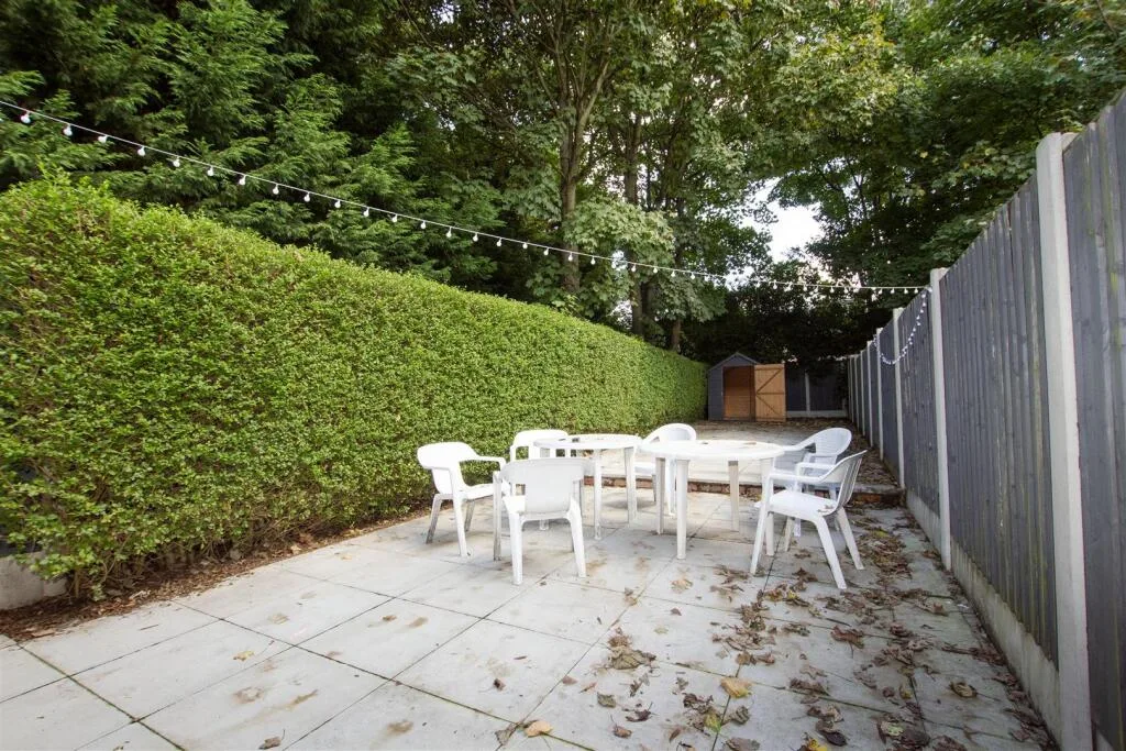 7 bedroom house for rent