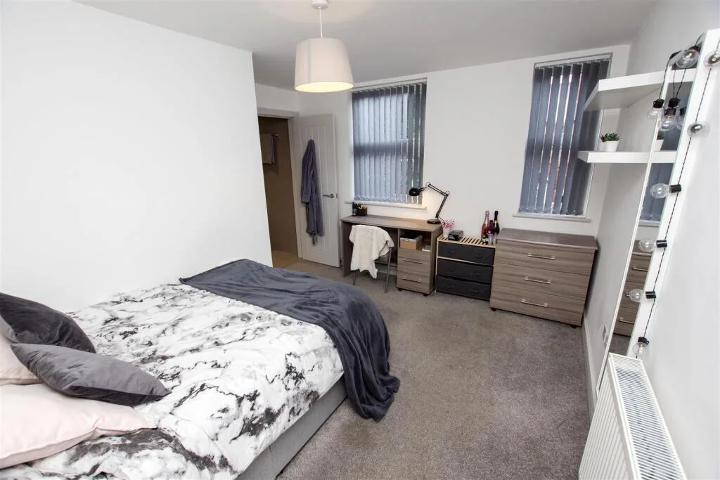 7 bedroom house for rent