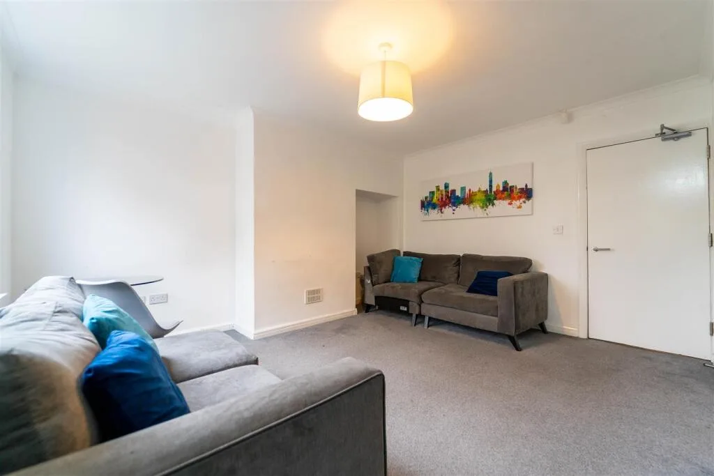 4 bedroom house for rent
