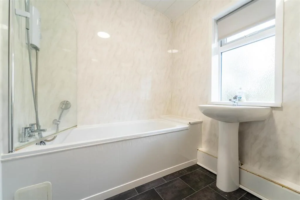 4 bedroom house for rent