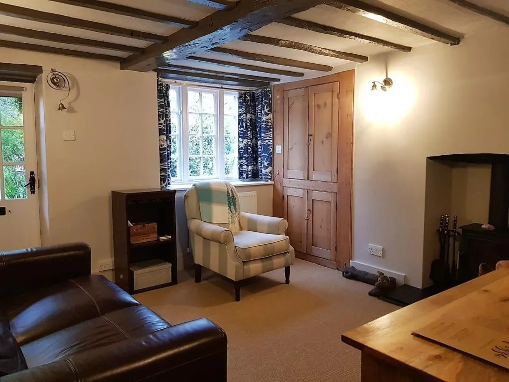 2 bedroom house for rent