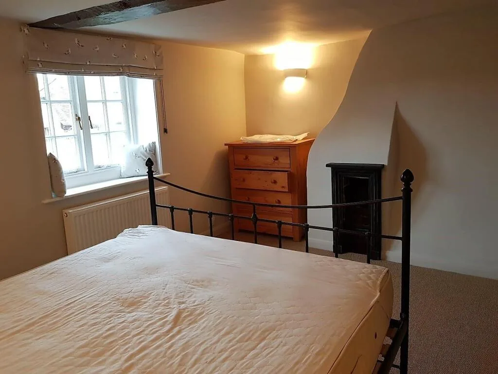 2 bedroom house for rent