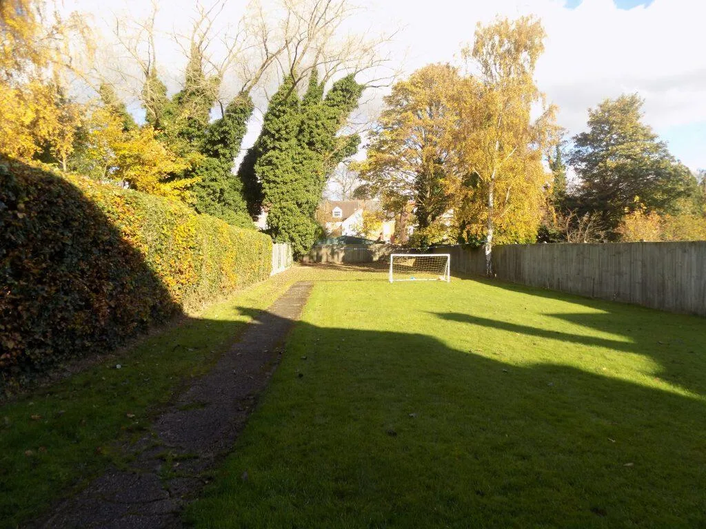 5 bedroom house for rent