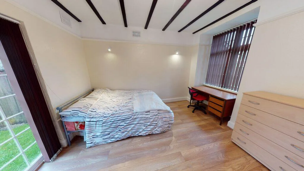 5 bedroom house for rent