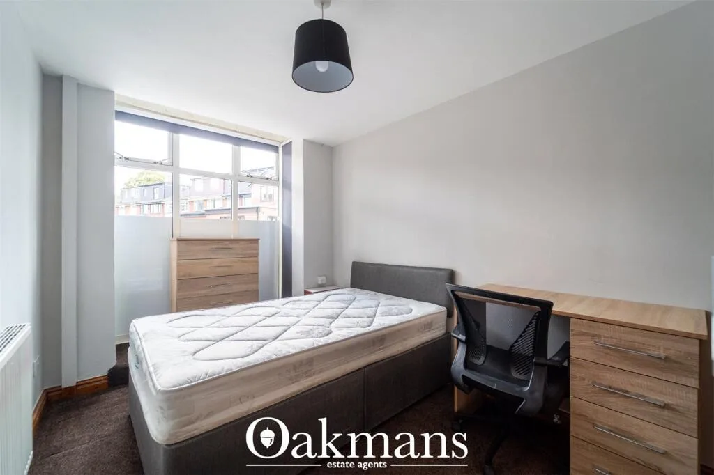 2 bedroom end of terrace house for rent