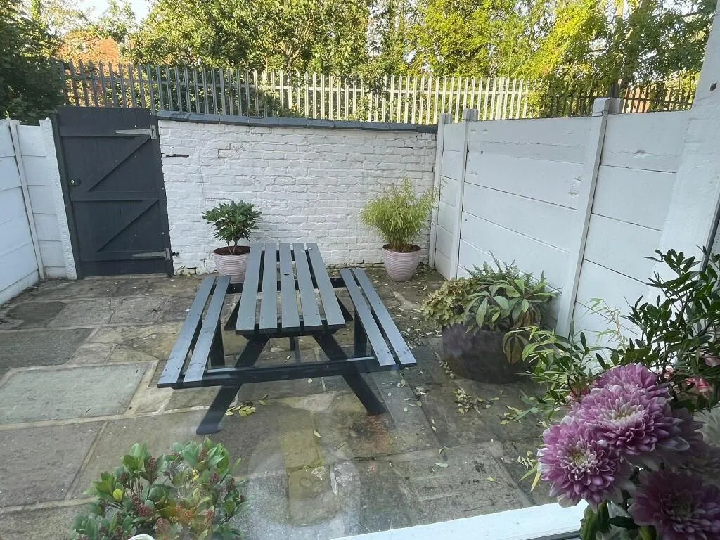 5 bedroom house for rent