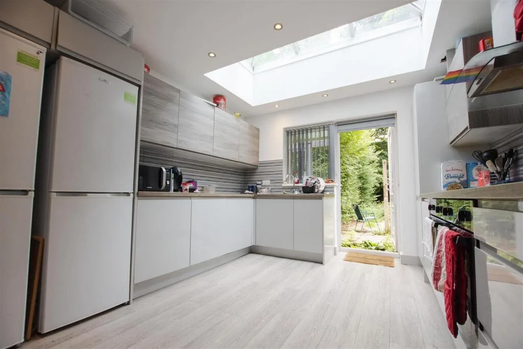 7 bedroom house for rent