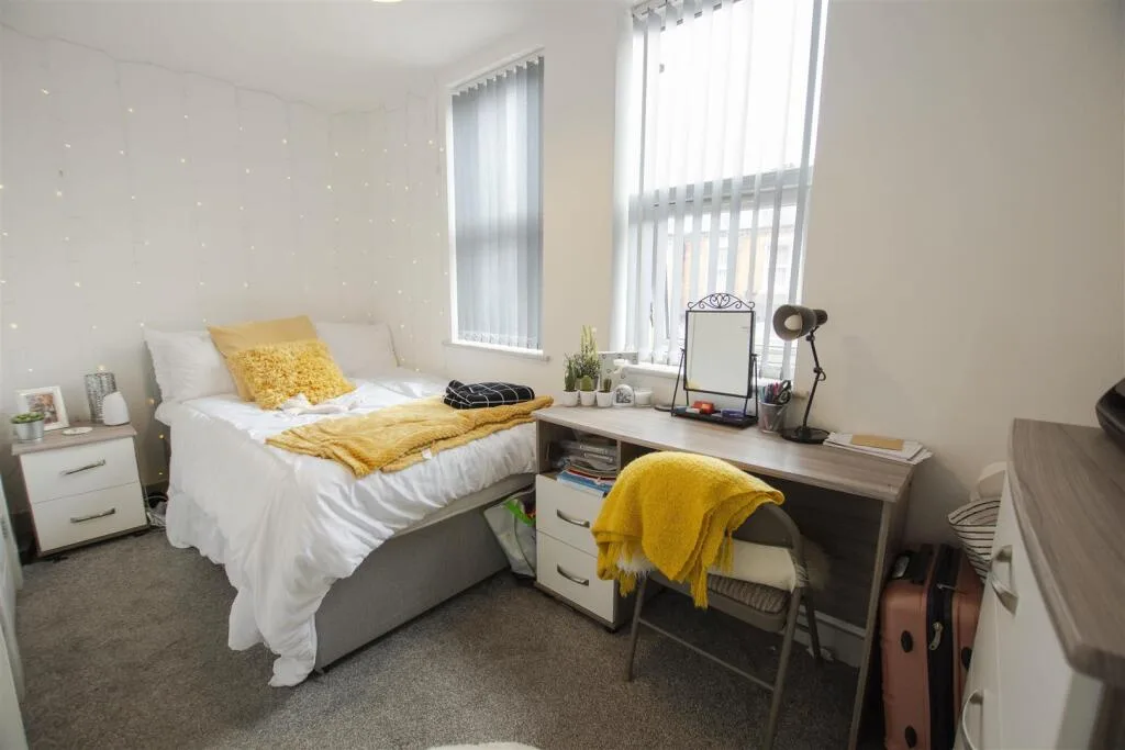 7 bedroom house for rent