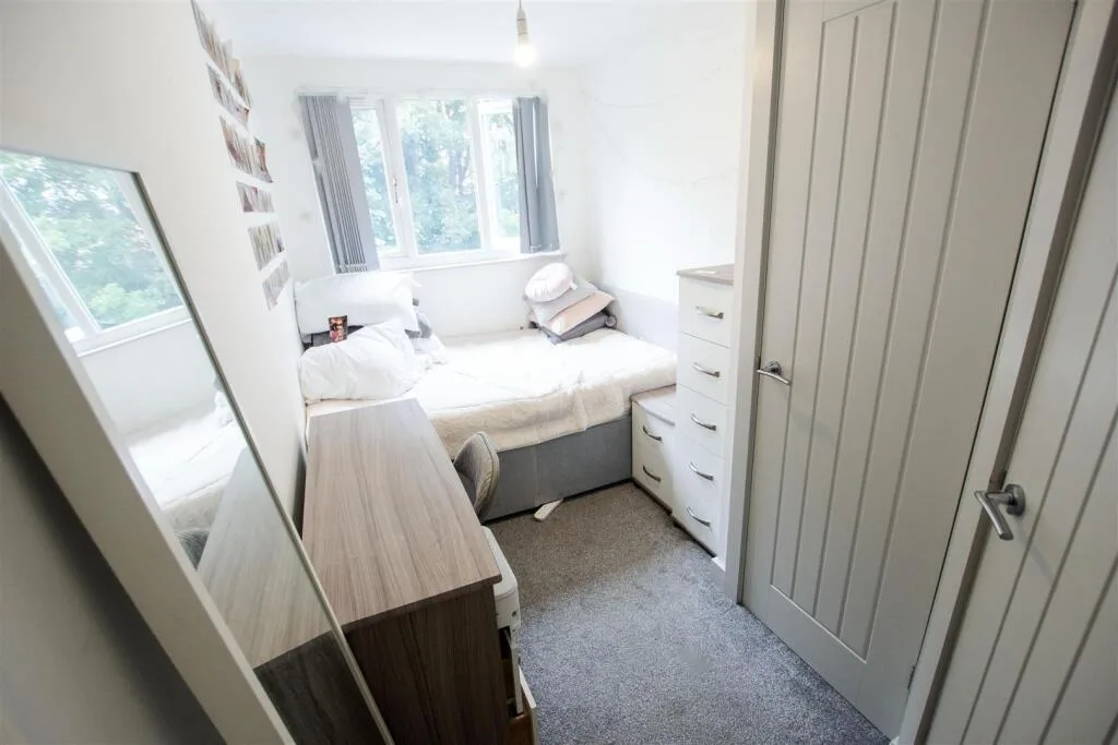 7 bedroom house for rent