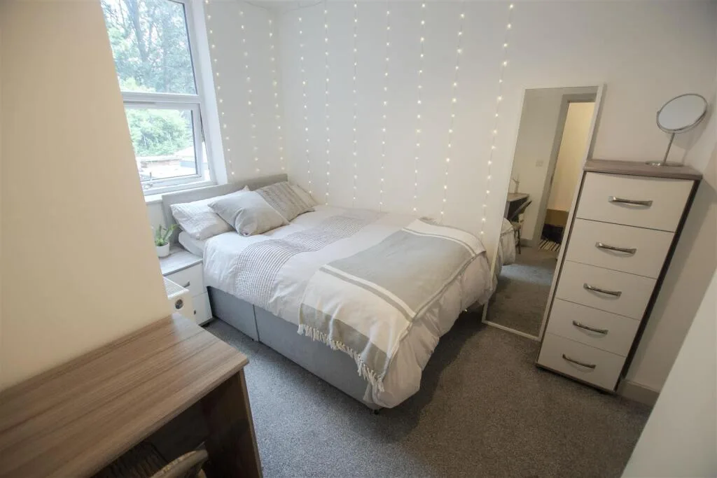 7 bedroom house for rent