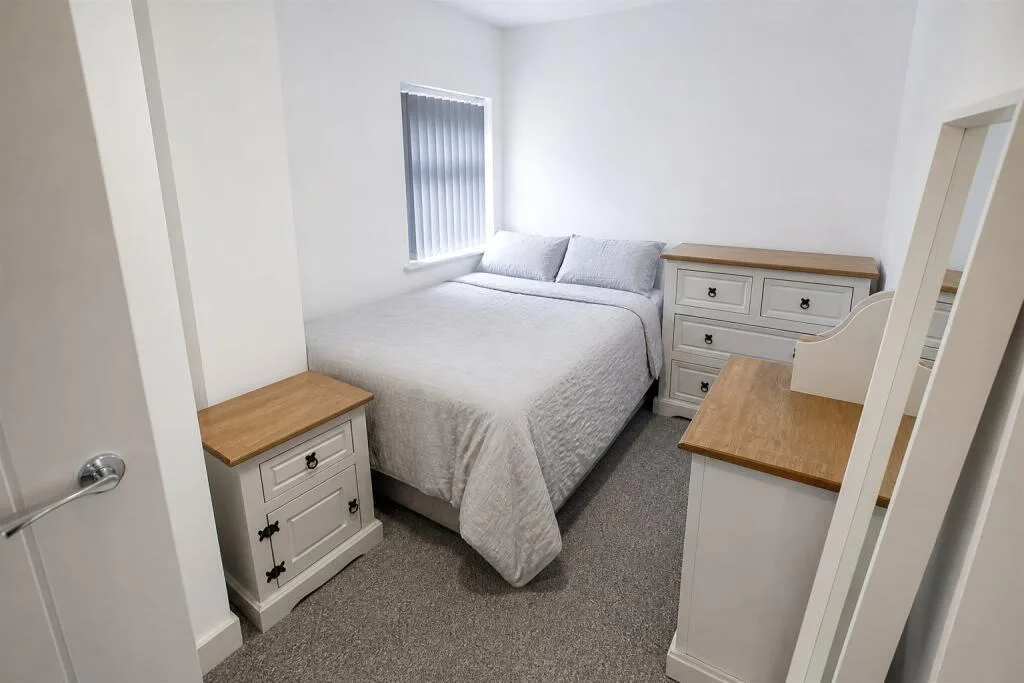 7 bedroom house for rent