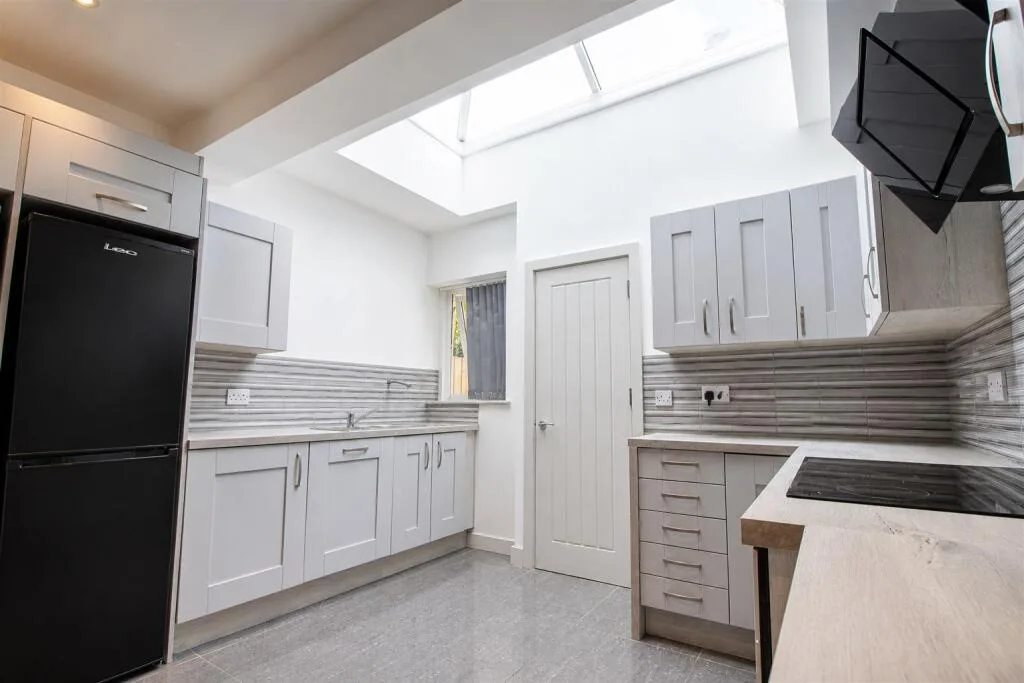 7 bedroom house for rent