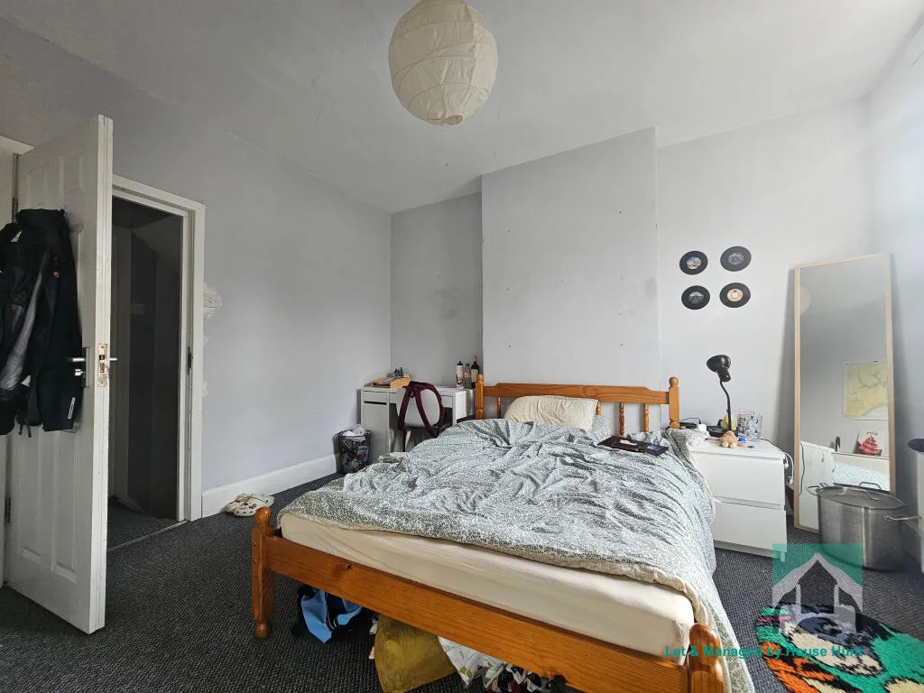 5 bedroom house for rent
