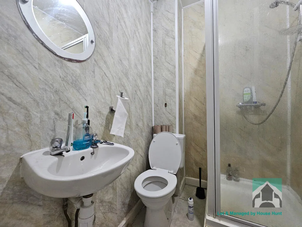 5 bedroom house for rent