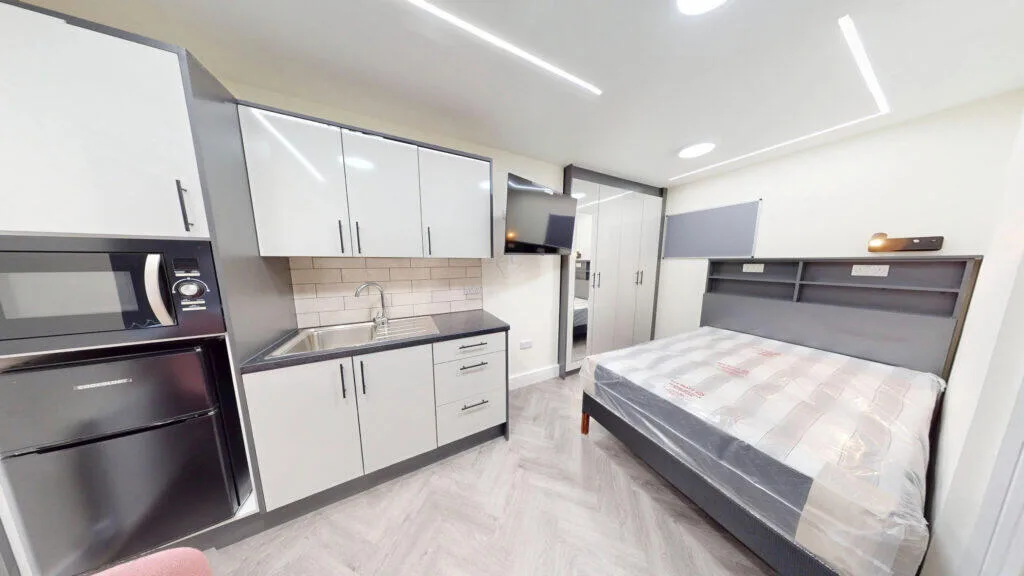 9 bedroom house for rent