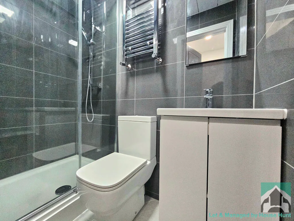 8 bedroom house for rent