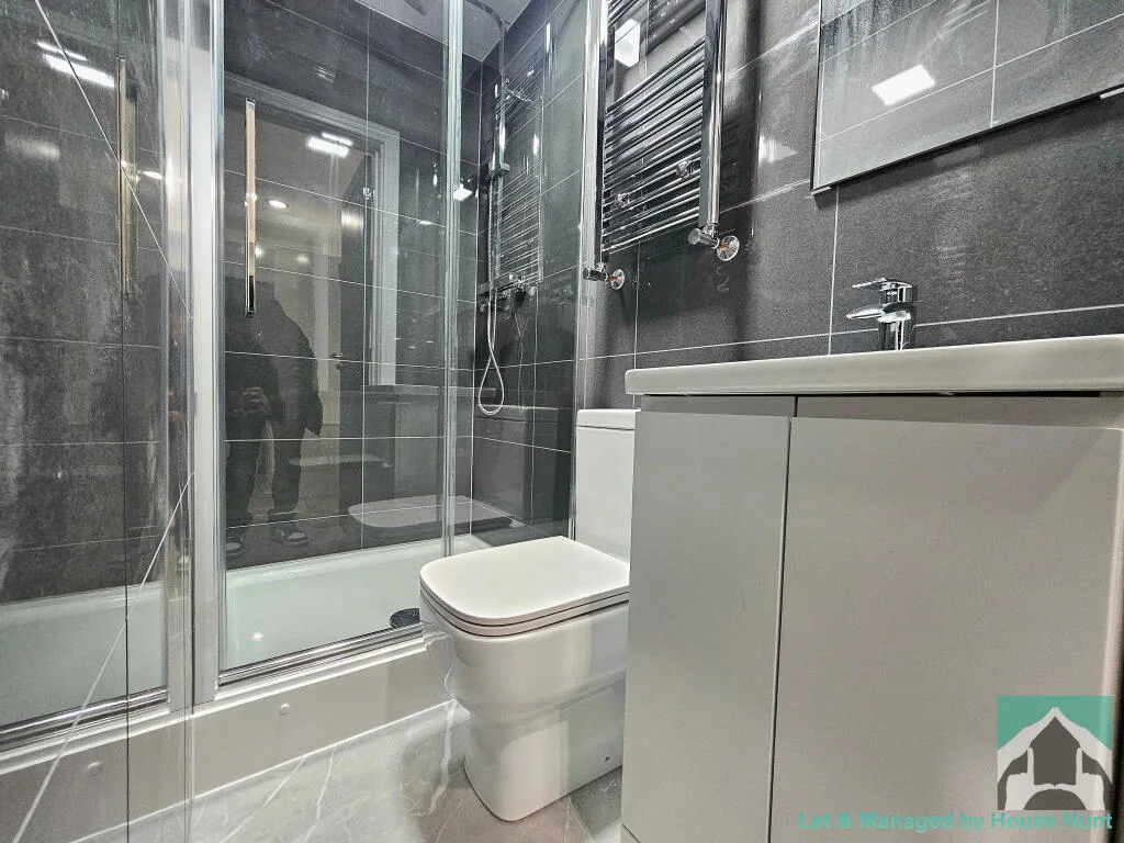 8 bedroom house for rent