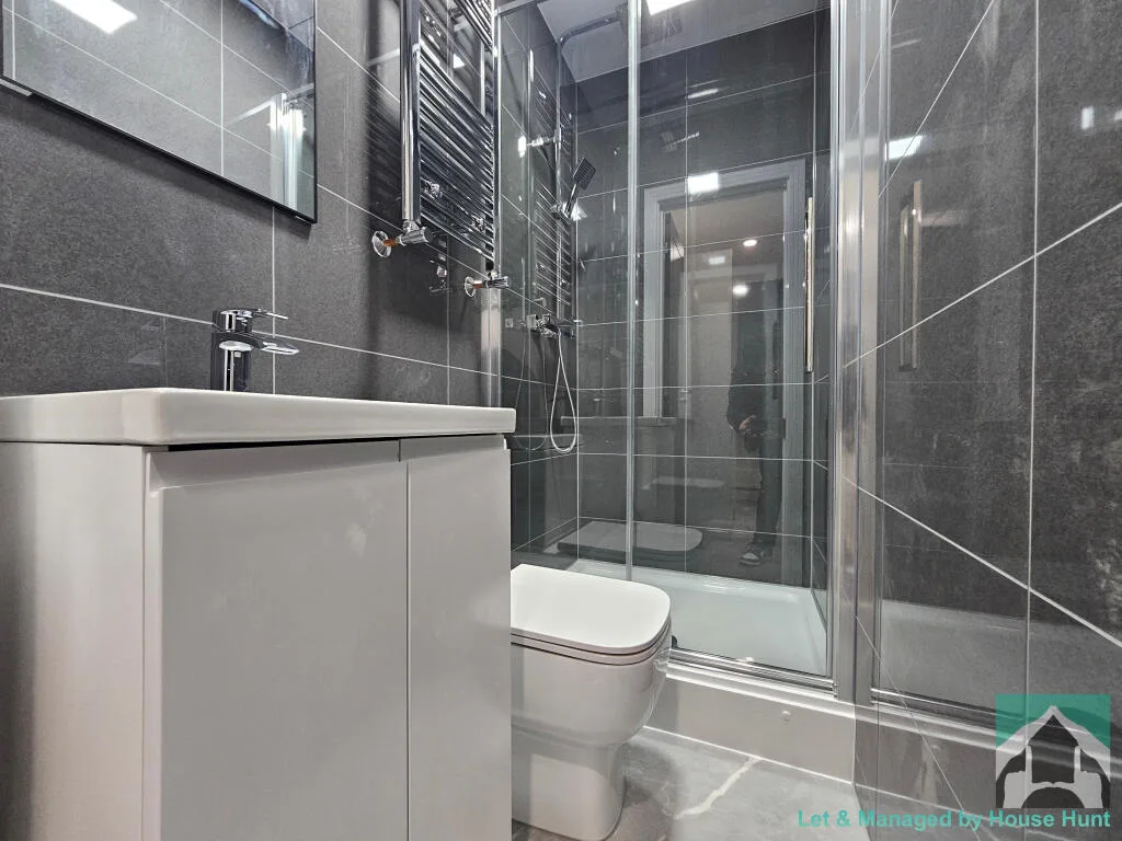 8 bedroom house for rent