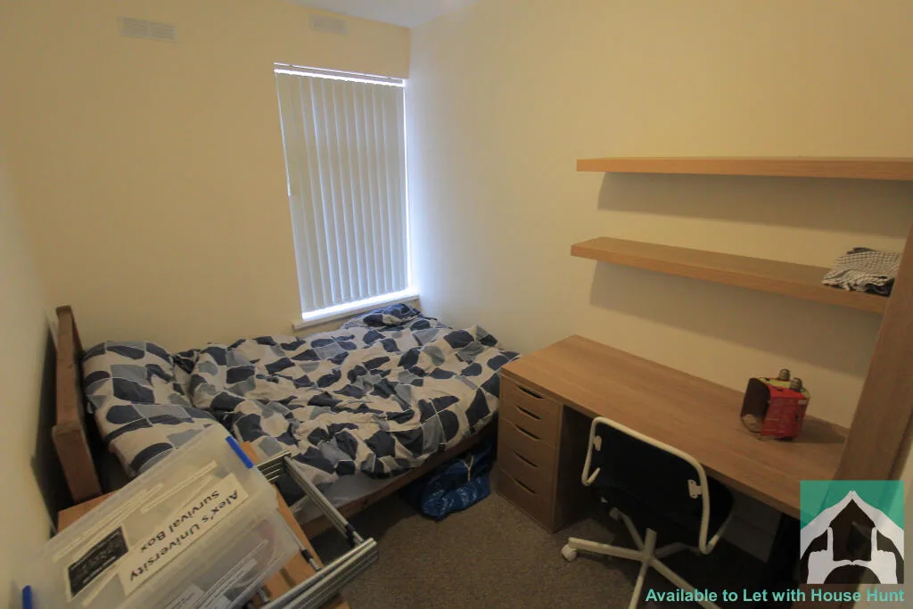 6 bedroom terraced house for rent
