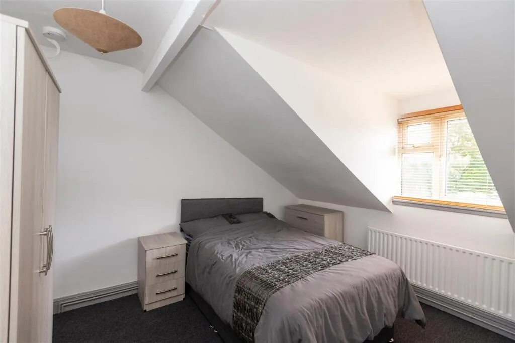 5 bedroom house for rent